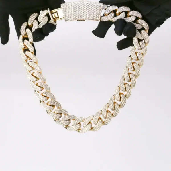 Old Cuban Chain Iced Out Diamond 20-Inch 14KT Gold Necklace with Brilliant Hand-Set Diamonds and Classic Cuban Link Design