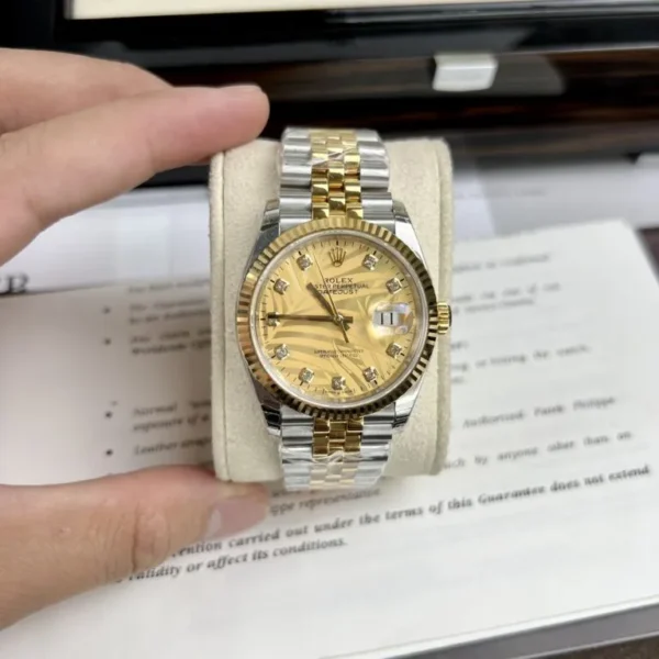 Dong-Ho-Rolex-DateJust-Mat-La-Co-Demi-Gold-Fake-11-EW-36-41mm-4-768x768-1 Rolex DateJust Demi Gold with Jubilee Strap from EW Factory in 36mm and 41mm sizes.