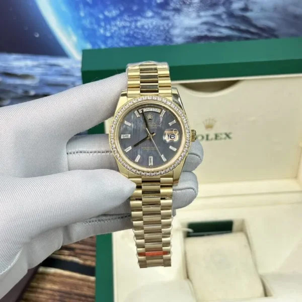 Rolex Day-Date 40mm Mother-Of-Pearl Dial with Diamonds – BP Factory Discover the Rolex Day-Date 40mm Mother of Pearl Dial with Diamonds BP Factory Super Clone featuring a 40mm case, diamond hour markers, President bracelet, automatic movement, and elegant Mother of Pearl dial.