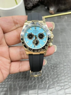 Daytona 126518 ARF 1:1 Best Edition featuring a Tiffany Blue Dial, Oysterflex strap, weighted case, fixed tachymeter bezel, and DD4131 V2 automatic chronograph movement. Daytona 126518 ARF 1:1 Best Edition featuring a Tiffany Blue Dial, Oysterflex strap, weighted case, fixed tachymeter bezel, and DD4131 V2 automatic chronograph movement.