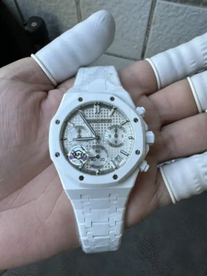 Audemars Piguet Royal Oak 26240 with a White Dial, Ceramic case, APS Factory construction, and 41mm design.
