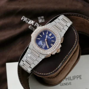Dong-Ho-Patek-Philippe-Nautilus-5980-Replica-11-Boc-Vang-That-Dinh-Full-Kim-Cuong-Moissanite-40mm-3-768x768-1 Patek Philippe Nautilus 5980 with an 18K Gold Wrapped finish, Custom Moissanite Diamond setting, and 40.5mm case.