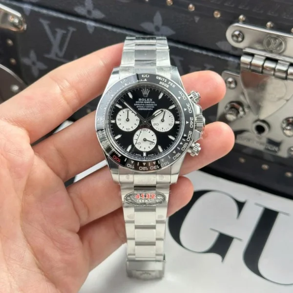 Daytona 126529 Le Mans THBF 1:1 Best Edition featuring a 40mm case, Black Dial, silver chronograph sub-dials, black Cerachrom tachymeter bezel, Oyster bracelet, transparent case back, and SH4132 automatic chronograph movement.