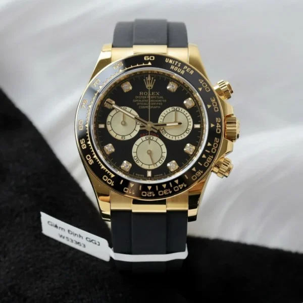 Daytona 126518 AVF 1:1 Best Edition featuring a Black and Yellow Gold Diamonds Dial, Oysterflex strap, fixed tachymeter bezel, and DD4131 (Mod) automatic chronograph movement.