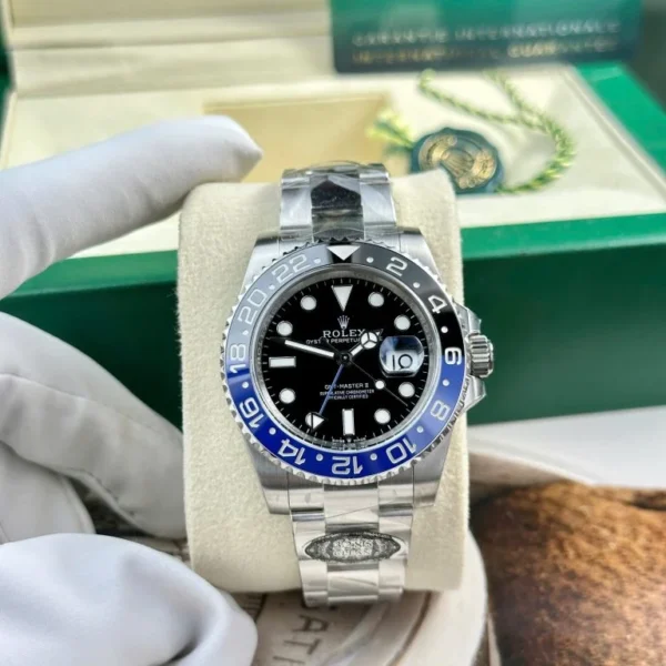 Dong-Ho-Rolex-GMT-Master-II-126710BLNR-Batman-Replica-11-Nha-May-Clean-40mm-10-768x768-1 Rolex GMT-Master II 40mm Super Clone with a Black Dial, Black and Blue Cerachrom bezel, Oyster bracelet, and Clone Rolex 3285 automatic movement.