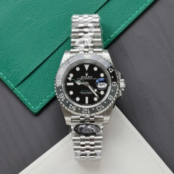 Dong-Ho-Rolex-GMT-Master-II-126710GRNR-Replica-11-Cao-Cap-Nha-May-Clean-41mm-1-768x765-1 Rolex GMT-Master II 126710 GRNR Clean Plus Super Clone with a 40mm 904L stainless steel case, Grey and Black Cerachrom bezel, Jubilee bracelet, and DD3285 automatic movement.