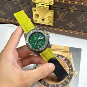 Rolex GMT-Master II DIW 40mm Super Clone with a Green Dial, carbon fiber-style case, GMT bezel, rubber strap, and automatic movement.