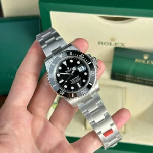 Dong-Ho-Rolex-Nam-Che-Tac-Submariner-126610LN-Mat-Den-Nha-May-VS-41mm-5-768x768-1 Rolex Submariner 126610LN Super Clone featuring a 41mm 904L stainless steel case, Black Dial, black ceramic bezel, Oyster bracelet, sapphire crystal, and DD3235 automatic movement.