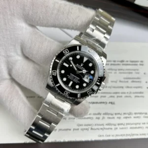 Dong-Ho-Rolex-Submariner-Fake-Cao-Cap-Mat-So-Den-40mm-2-768x768-1 Rolex Submariner 40mm 116610LN Super Clone V3 by EWEF with a Black Dial and 904L steel case.