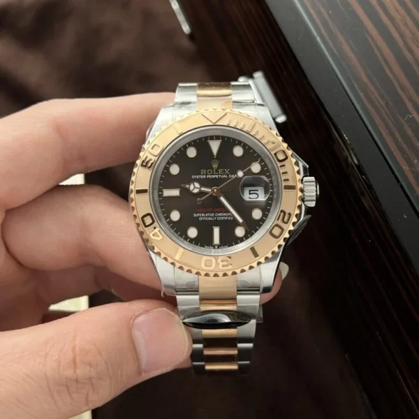 Dong-Ho-Rolex-Yacht-Master-126621-Mat-Chocolate-Rep-11-Clean-40mm-6-768x768-1 Rolex Yacht-Master 126623 CSF 1:1 Best Edition Super Clone featuring a Brown Dial, 904L stainless steel case, Oyster bracelet, sapphire crystal, and automatic movement.