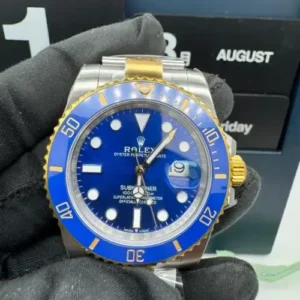 Rolex Submariner Oyster 41mm in Oystersteel and Yellow Gold.