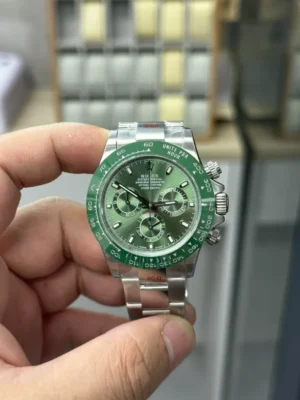 New Rolex Daytona with 4130 Movement featuring a Green Dial, Oyster bracelet, fixed tachymeter bezel, and 4130 automatic chronograph movement.