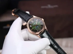 Patek Philippe Complications 5205R Green Dial Gold Wrapped 40mm Patek Philippe Complications 5205R with a Green Dial, Gold Wrapped finish, and 40mm case.